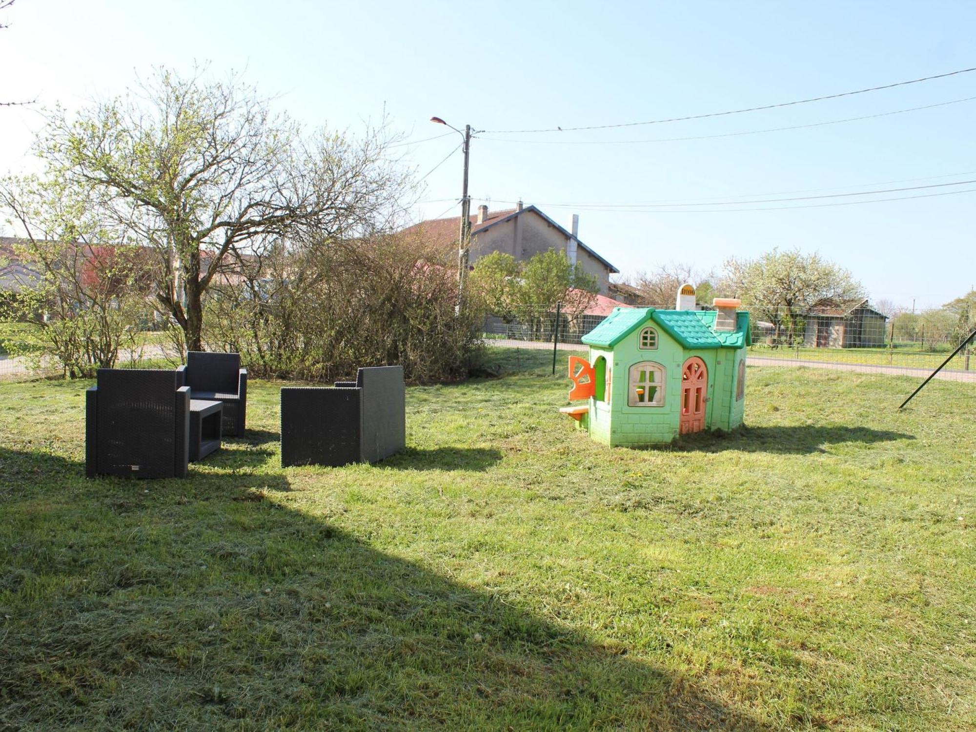 Gite Familial Et Equipe A La Campagne Avec Terrasse, Pres De Pont-A-Mousson Et De Nombreuses Activites - Fr-1-584-73 Lironville Екстер'єр фото